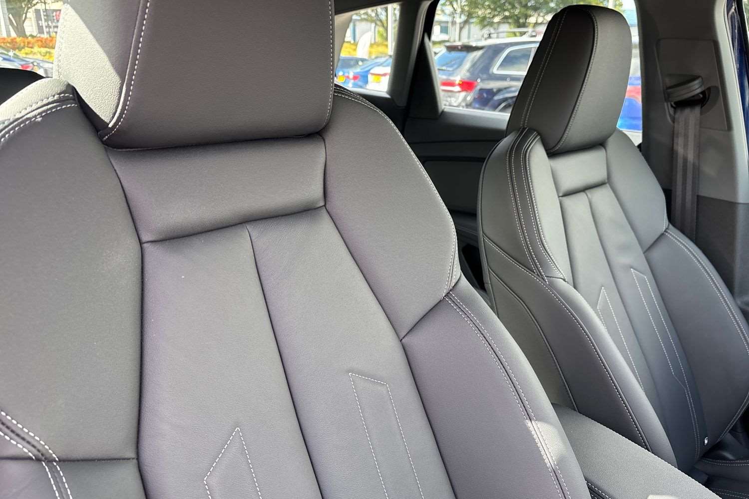 Used Audi Q4 e-tron 2025 for sale - 76075312: Photo 34
