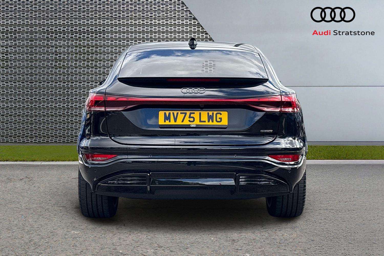 Used Audi Q6 e-tron 2025 for sale - 76553199: Photo 7