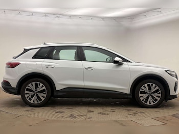 Used Audi Q4 e-tron 2023 for sale - 79455356: Photo