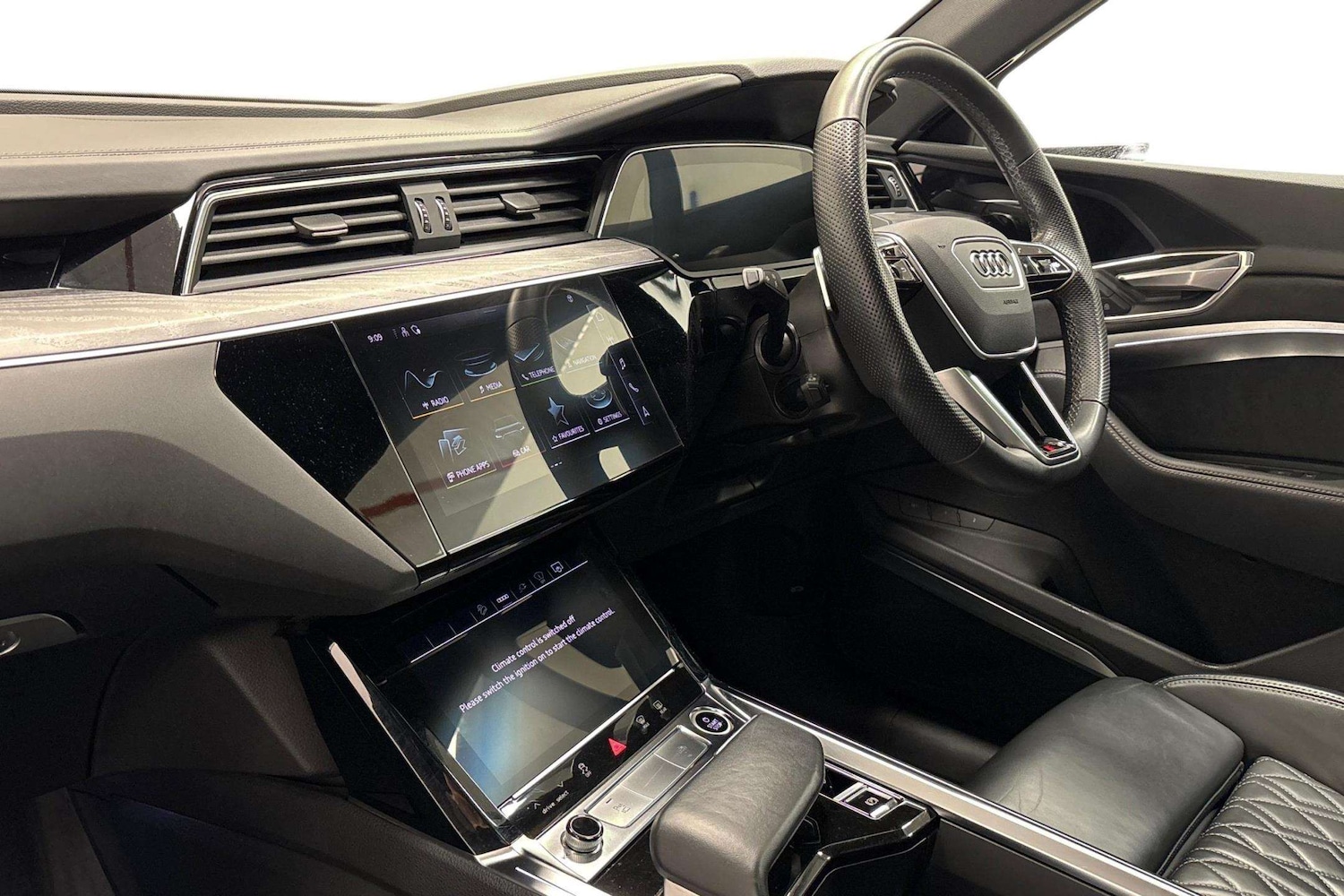 Used Audi e-tron 2022 for sale - 77480688: Photo 2