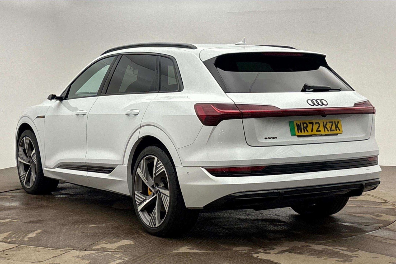 Used Audi e-tron 2022 for sale - 77480688: Photo 3