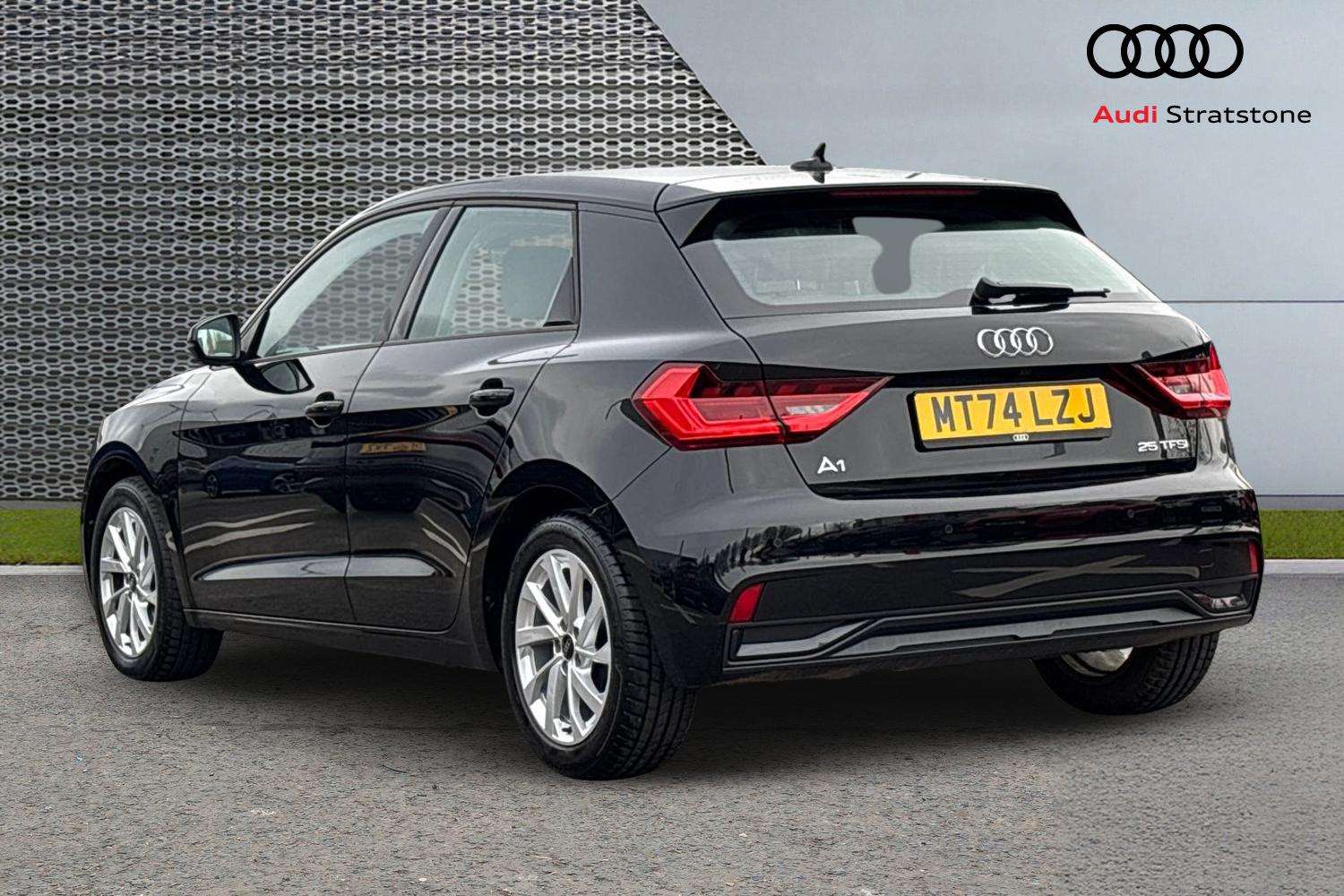 Used Audi A1 2024 for sale - 77842279: Photo 3