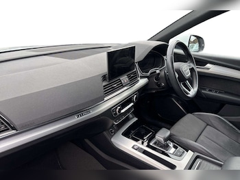 Used Audi Q5 2021 for sale - 76774232: Photo