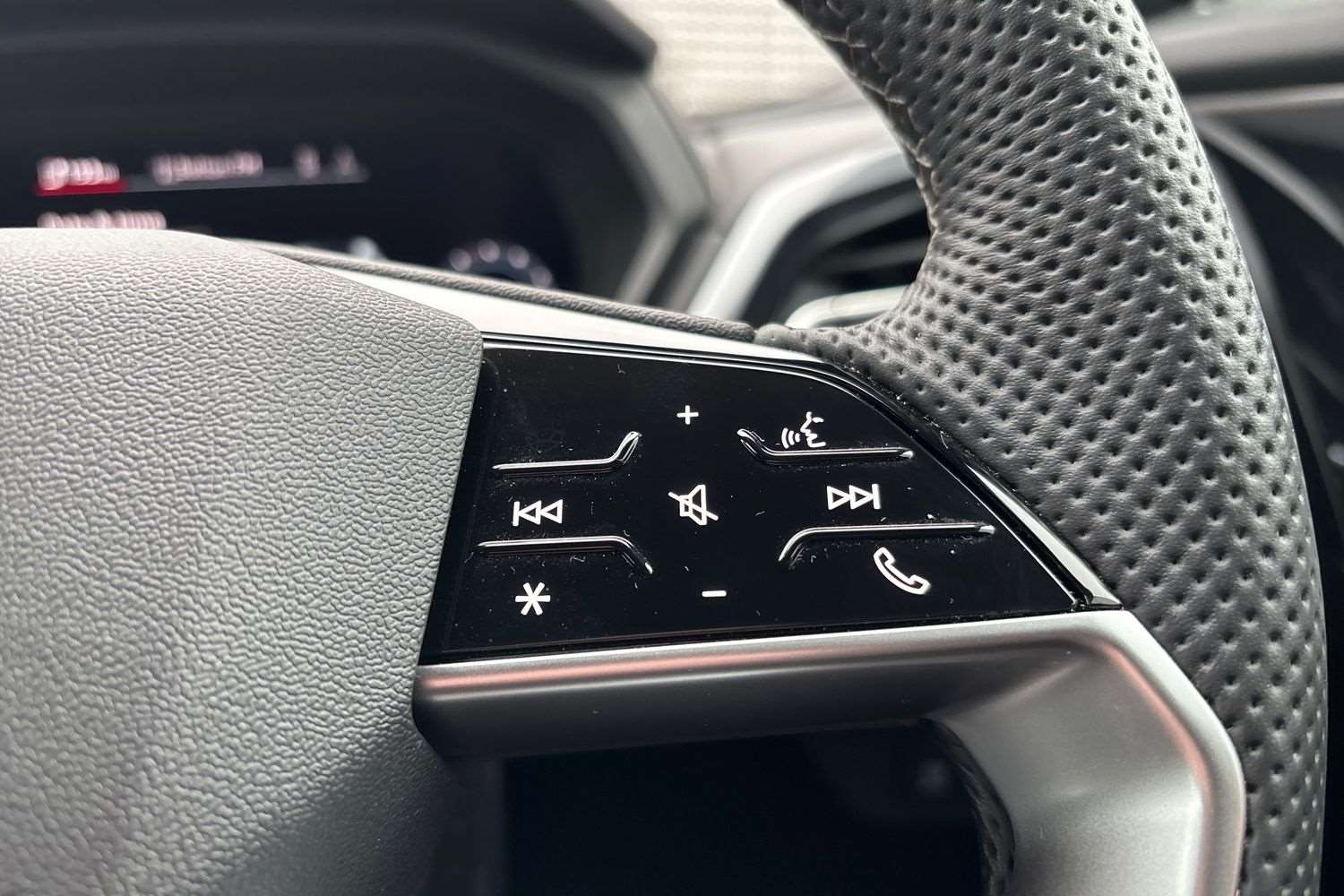 Used Audi Q4 e-tron 2024 for sale - 77842452: Photo 17