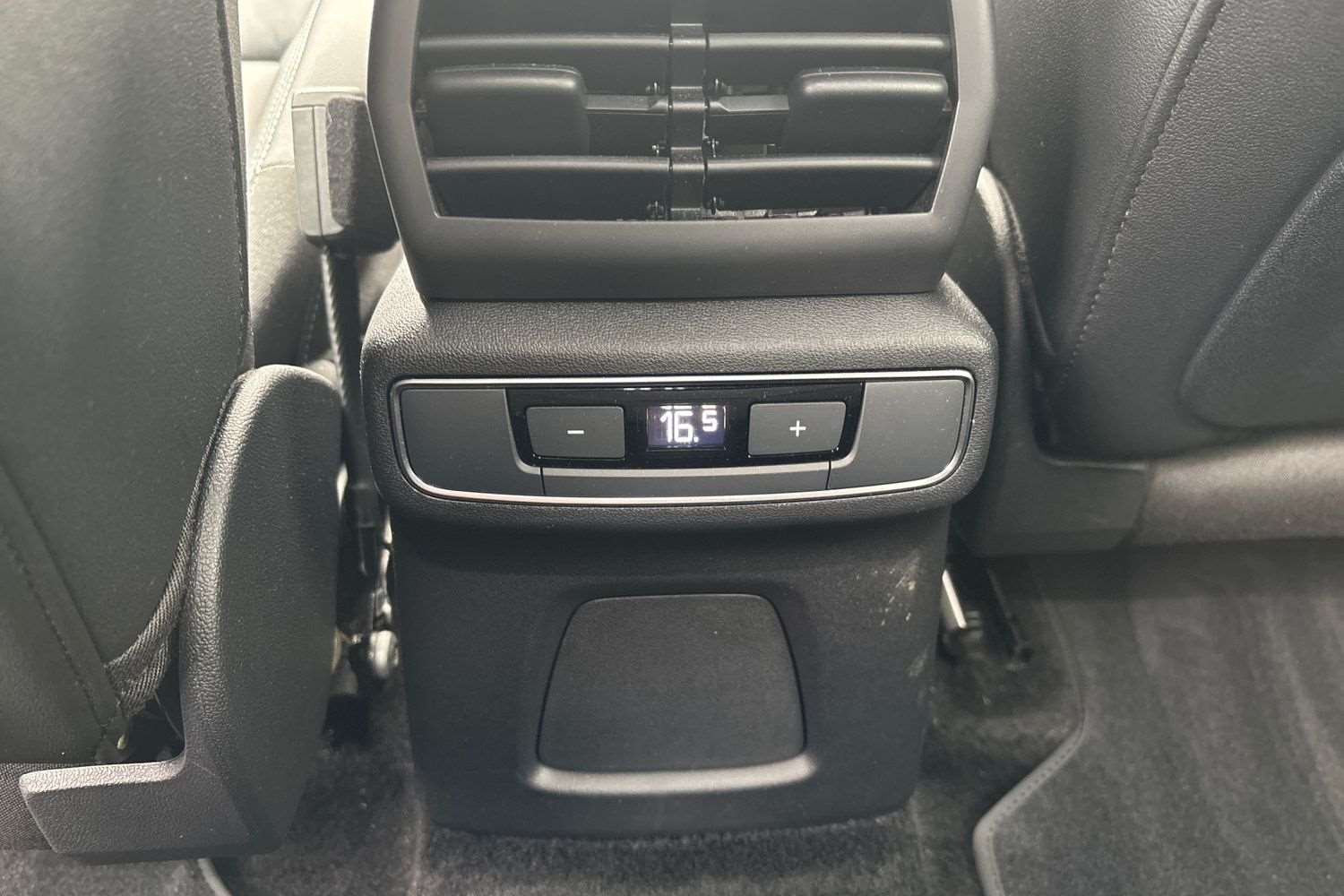 Used Audi Q4 e-tron 2024 for sale - 77842452: Photo 23