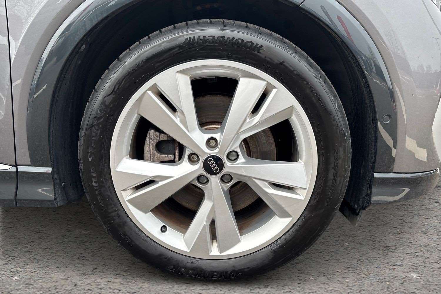 Used Audi Q4 e-tron 2024 for sale - 77842452: Photo 5