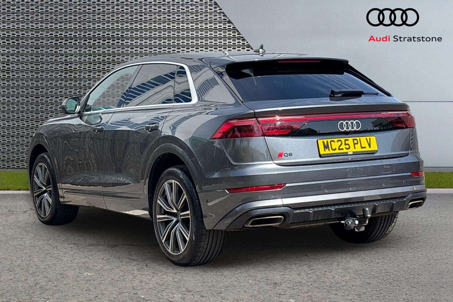 Used Audi Q8 2025 for sale - 78173943: Photo 3