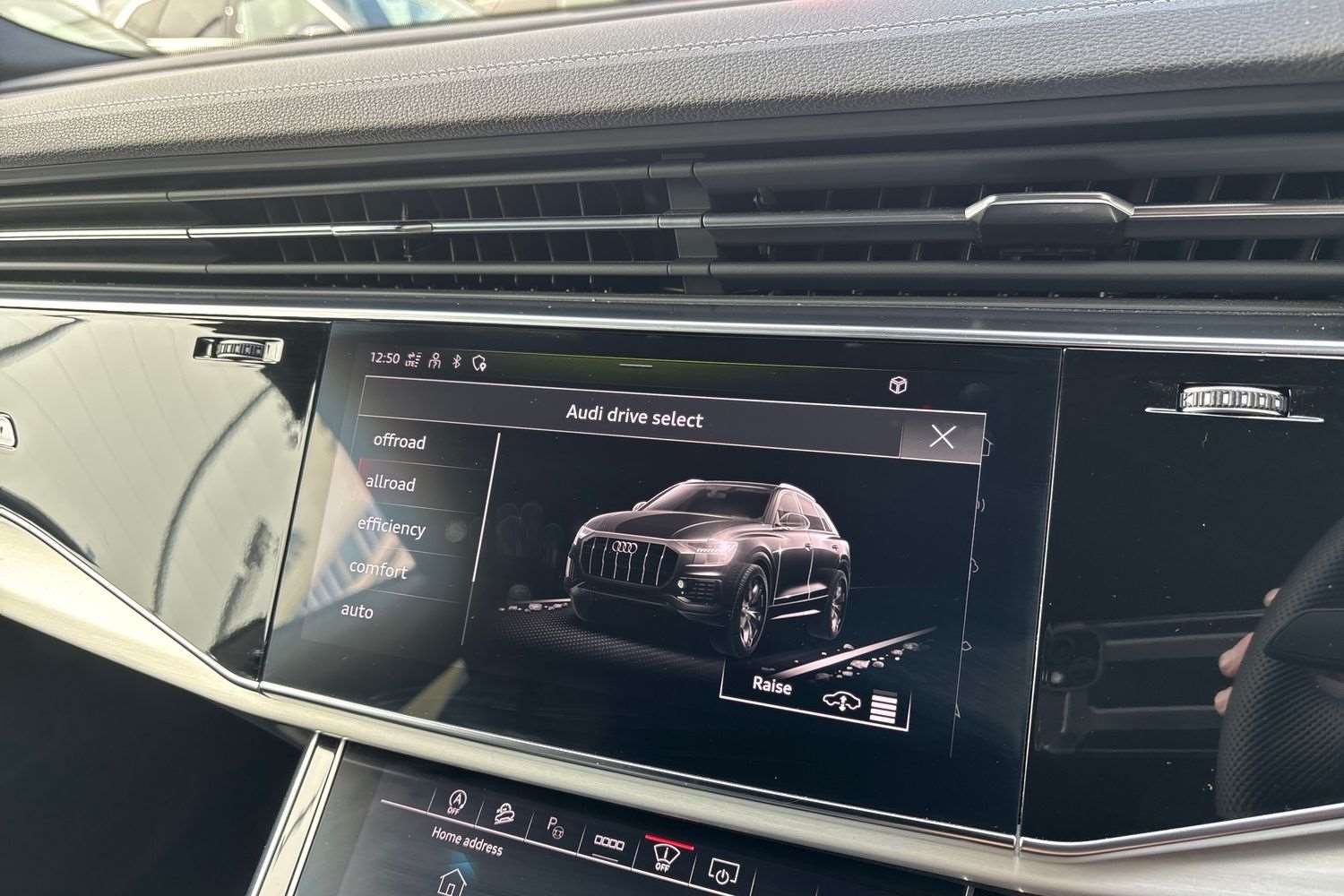 Used Audi Q8 2025 for sale - 78173943: Photo 30