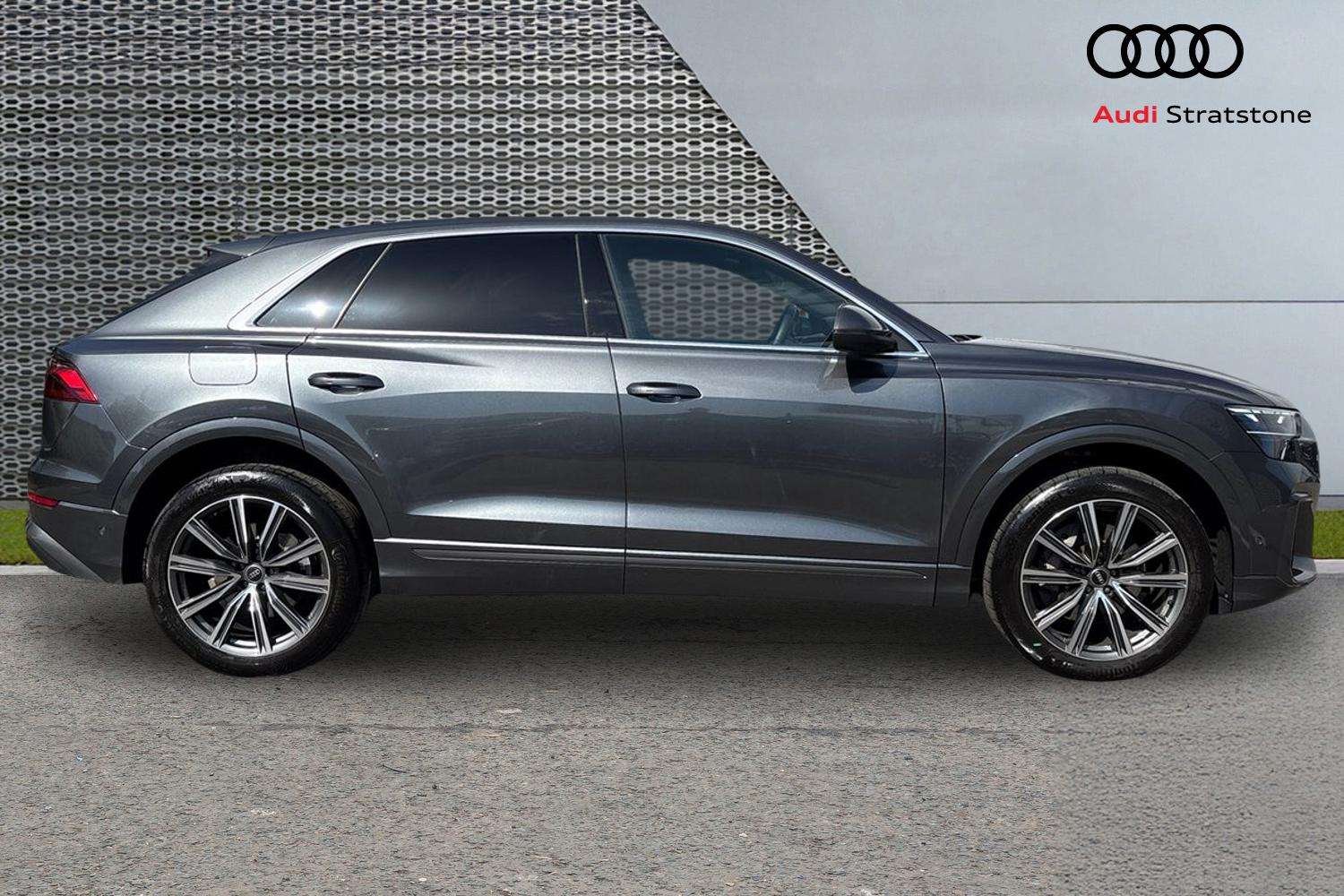Used Audi Q8 2025 for sale - 78173943: Photo 4