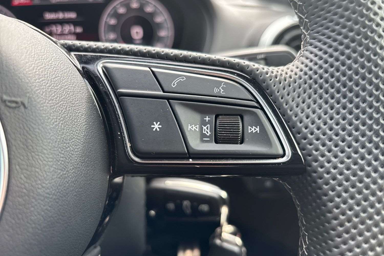 Used Audi Q2 2025 for sale - 78037371: Photo 17