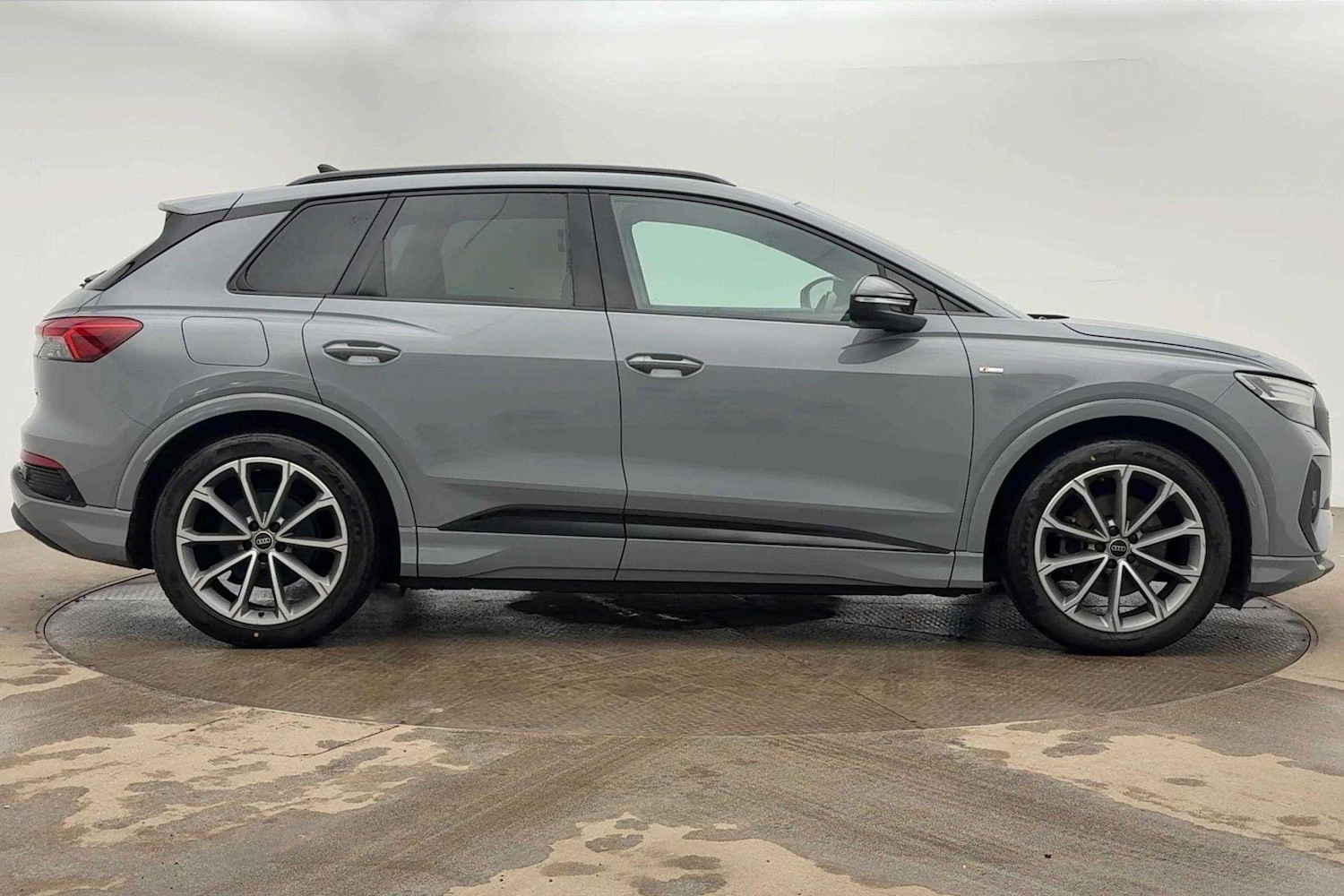 Used Audi Q4 e-tron 2021 for sale - 77827443: Photo 4