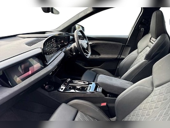 Used Audi Q6 e-tron 2024 for sale - 74716355: Photo