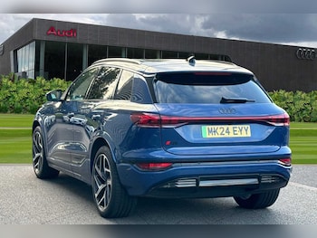Used Audi Q6 e-tron 2024 for sale - 74716355: Photo
