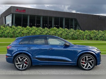 Used Audi Q6 e-tron 2024 for sale - 74716355: Photo