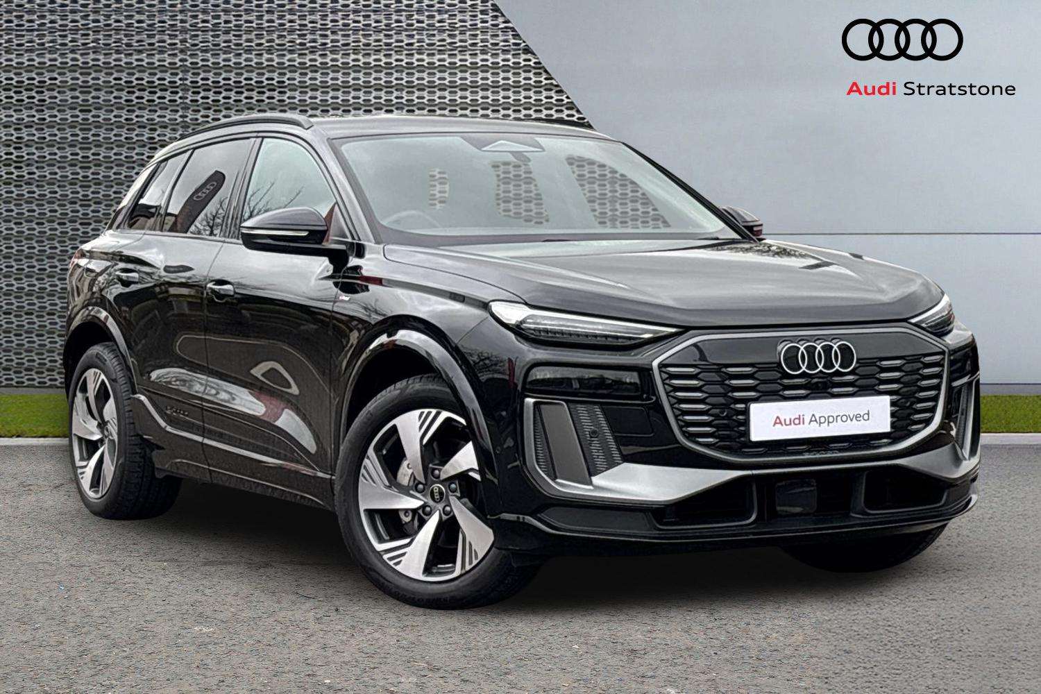 Used Audi Q6 e-tron 2025 for sale - 78010315: Photo 1