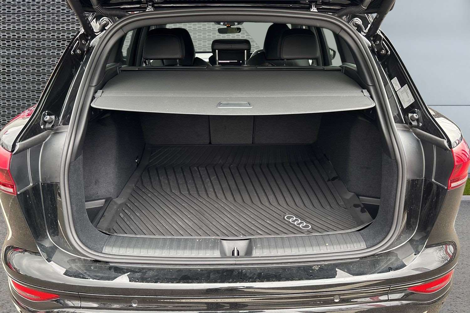 Used Audi Q6 e-tron 2025 for sale - 78010315: Photo 13