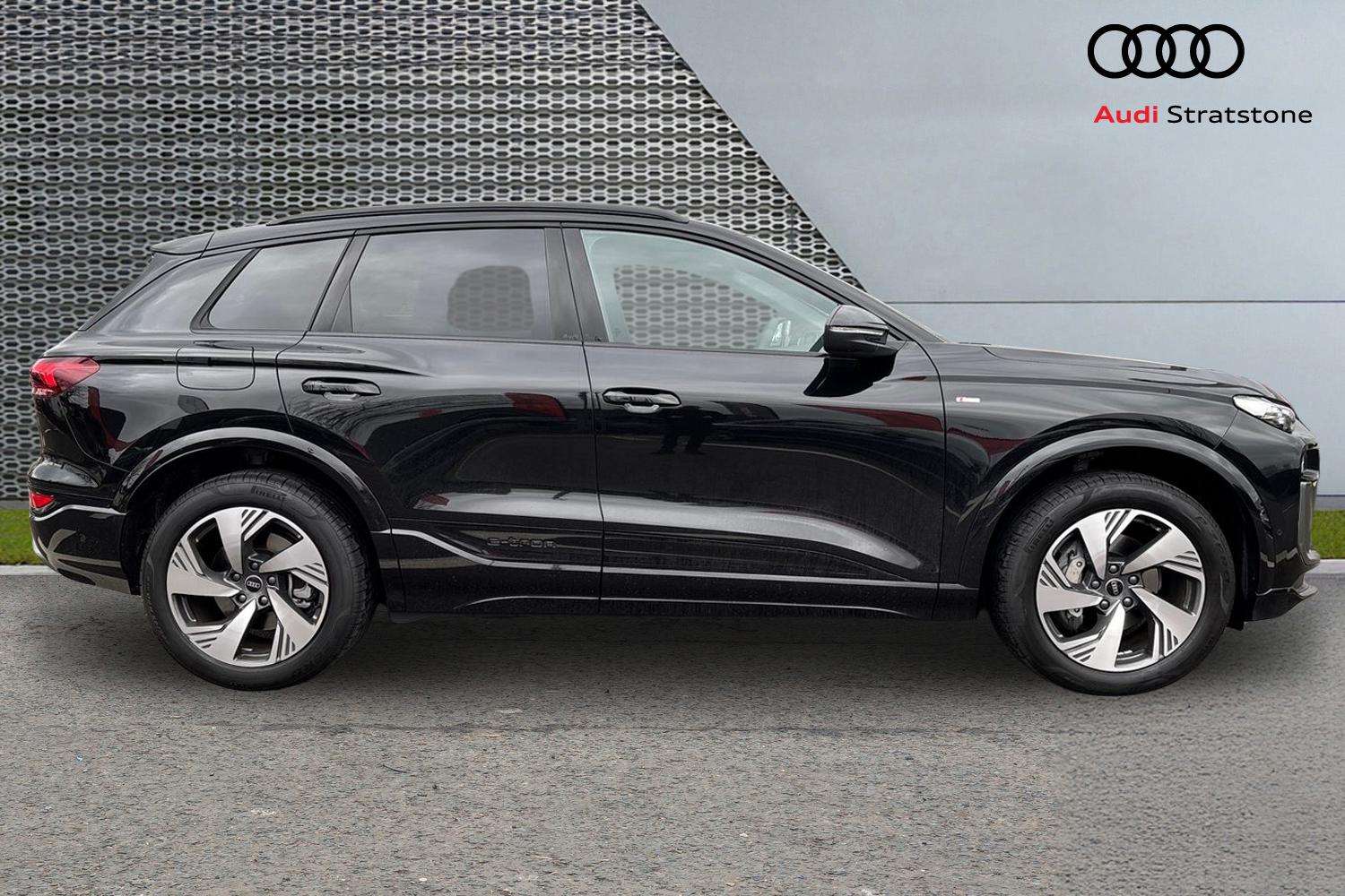 Used Audi Q6 e-tron 2025 for sale - 78010315: Photo 4