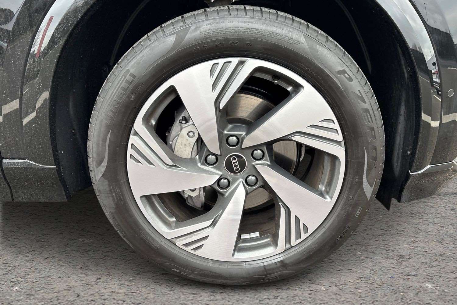 Used Audi Q6 e-tron 2025 for sale - 78010315: Photo 5