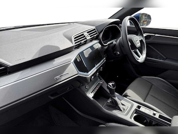 Used Audi Q3 2023 for sale - 75480585: Photo