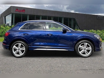Used Audi Q3 2023 for sale - 75480585: Photo