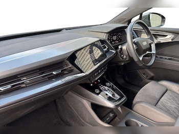 Used Audi Q4 e-tron 2022 for sale - 78577012: Photo