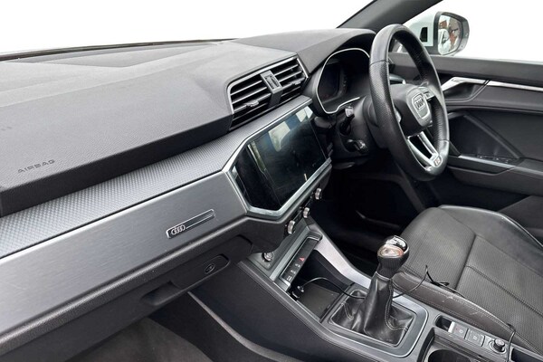 Used Audi Q3 2019 for sale - 75156343: Photo 2