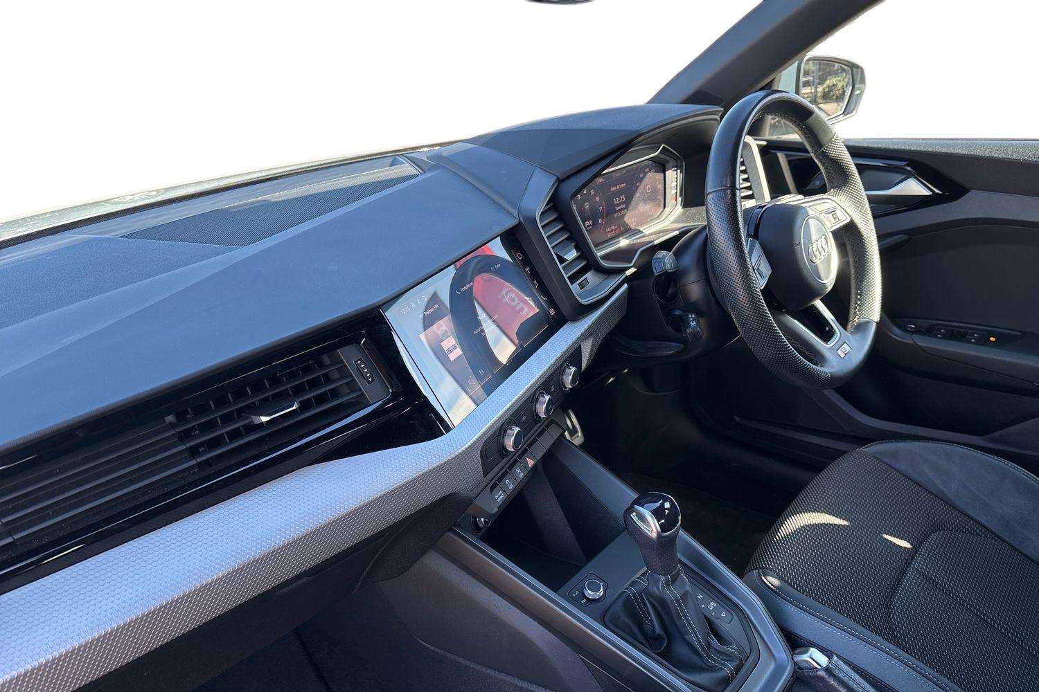 Used Audi A1 2023 for sale - 77928559: Photo 2