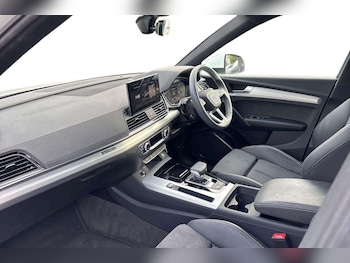 Used Audi Q5 2024 for sale - 76564419: Photo