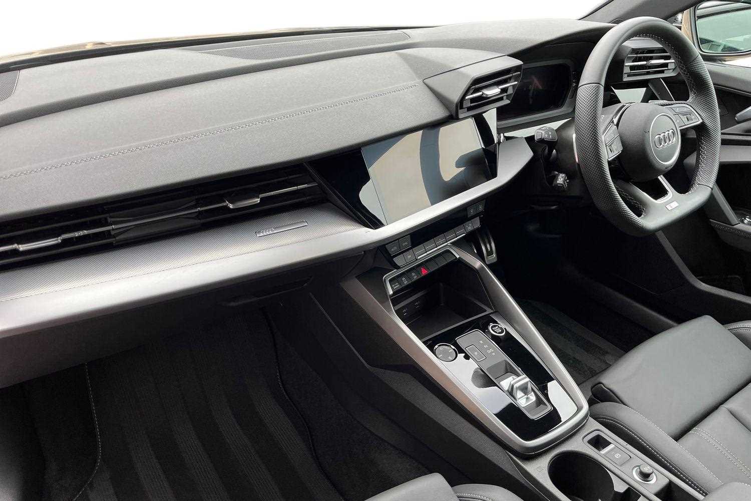 Used Audi A3 2024 for sale - 76262504: Photo 2