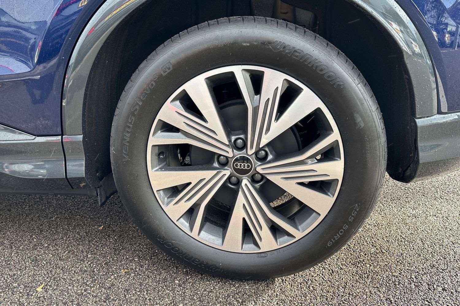 Used Audi Q4 e-tron 2025 for sale - 76789249: Photo 10