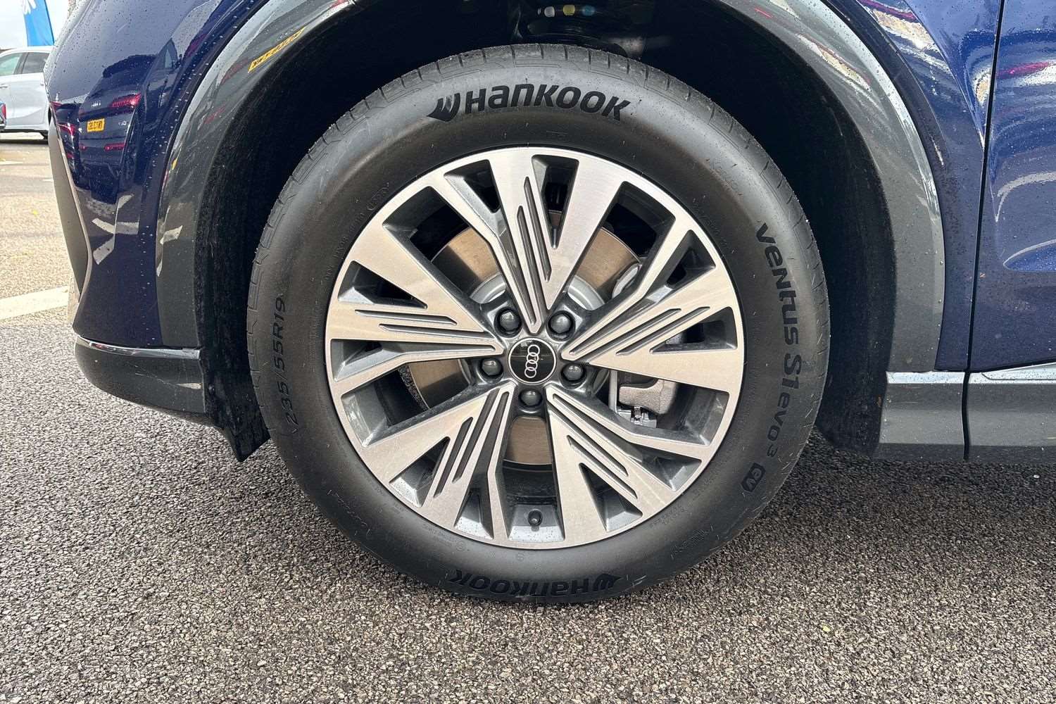 Used Audi Q4 e-tron 2025 for sale - 76789249: Photo 11