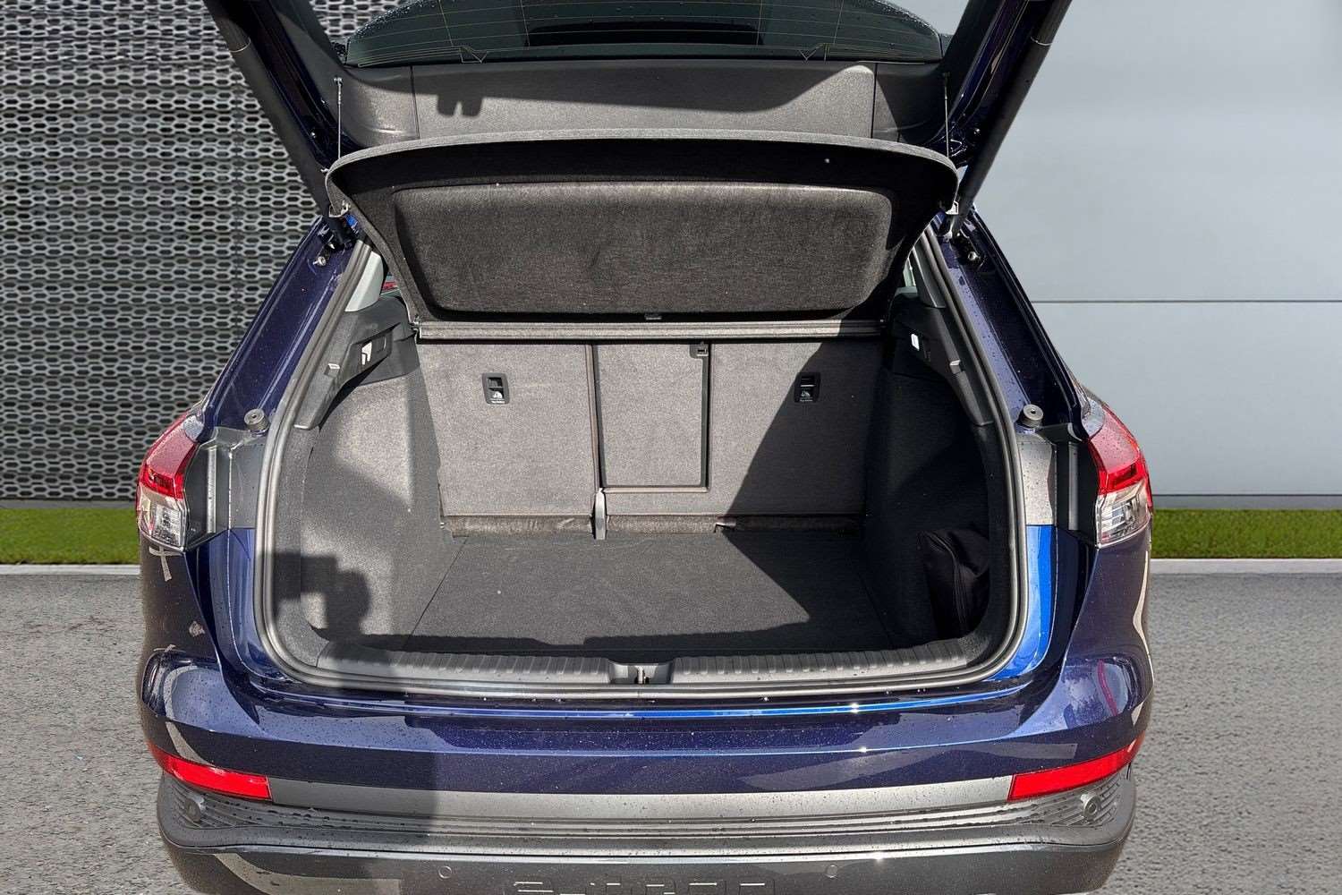 Used Audi Q4 e-tron 2025 for sale - 76789249: Photo 13