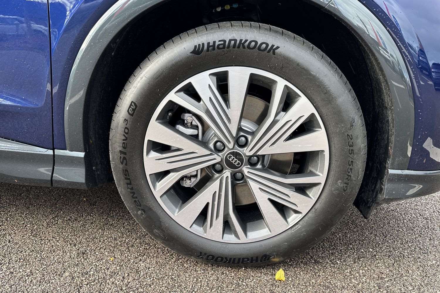 Used Audi Q4 e-tron 2025 for sale - 76789249: Photo 5