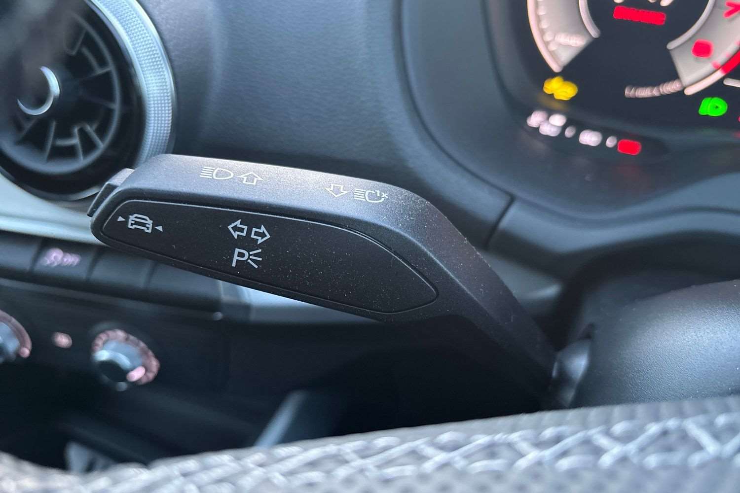 Used Audi Q2 2025 for sale - 77147326: Photo 32