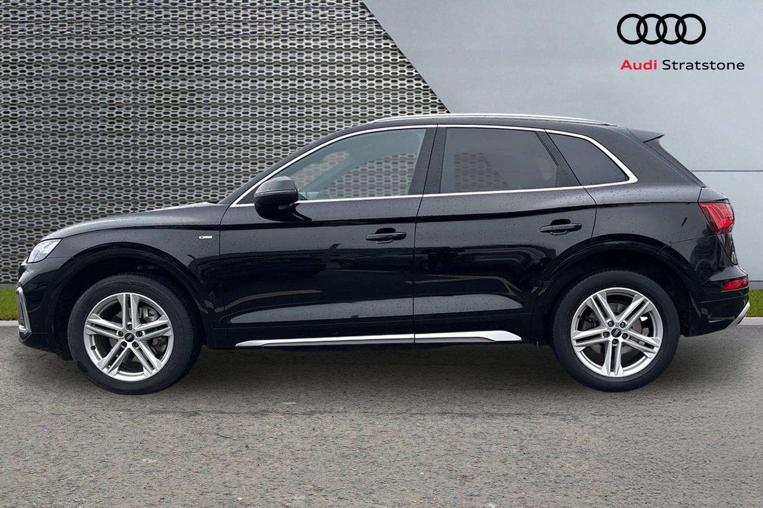 Used Audi Q5 2023 for sale - 77458497: Photo 8