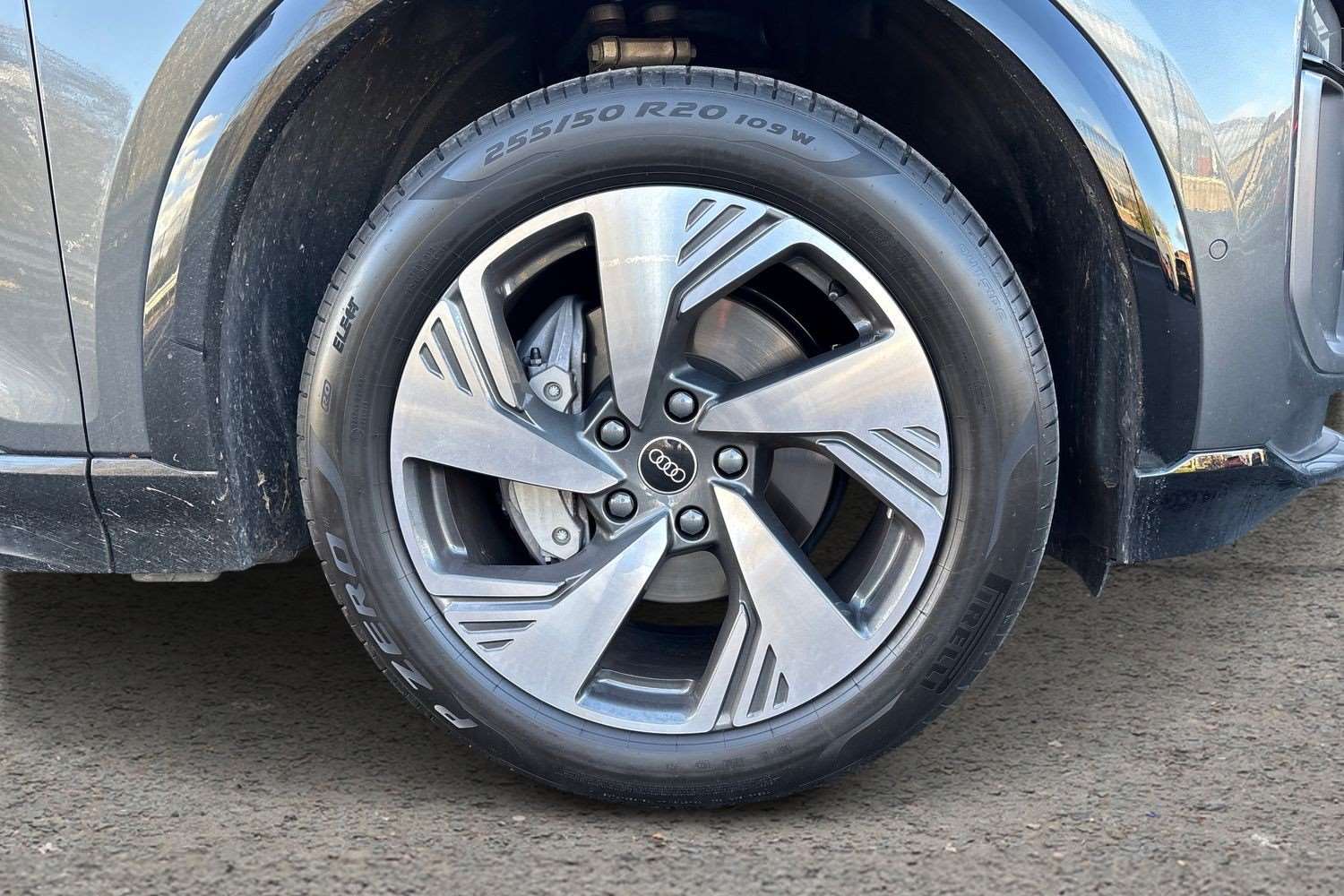 Used Audi Q6 e-tron 2025 for sale - 77112448: Photo 5