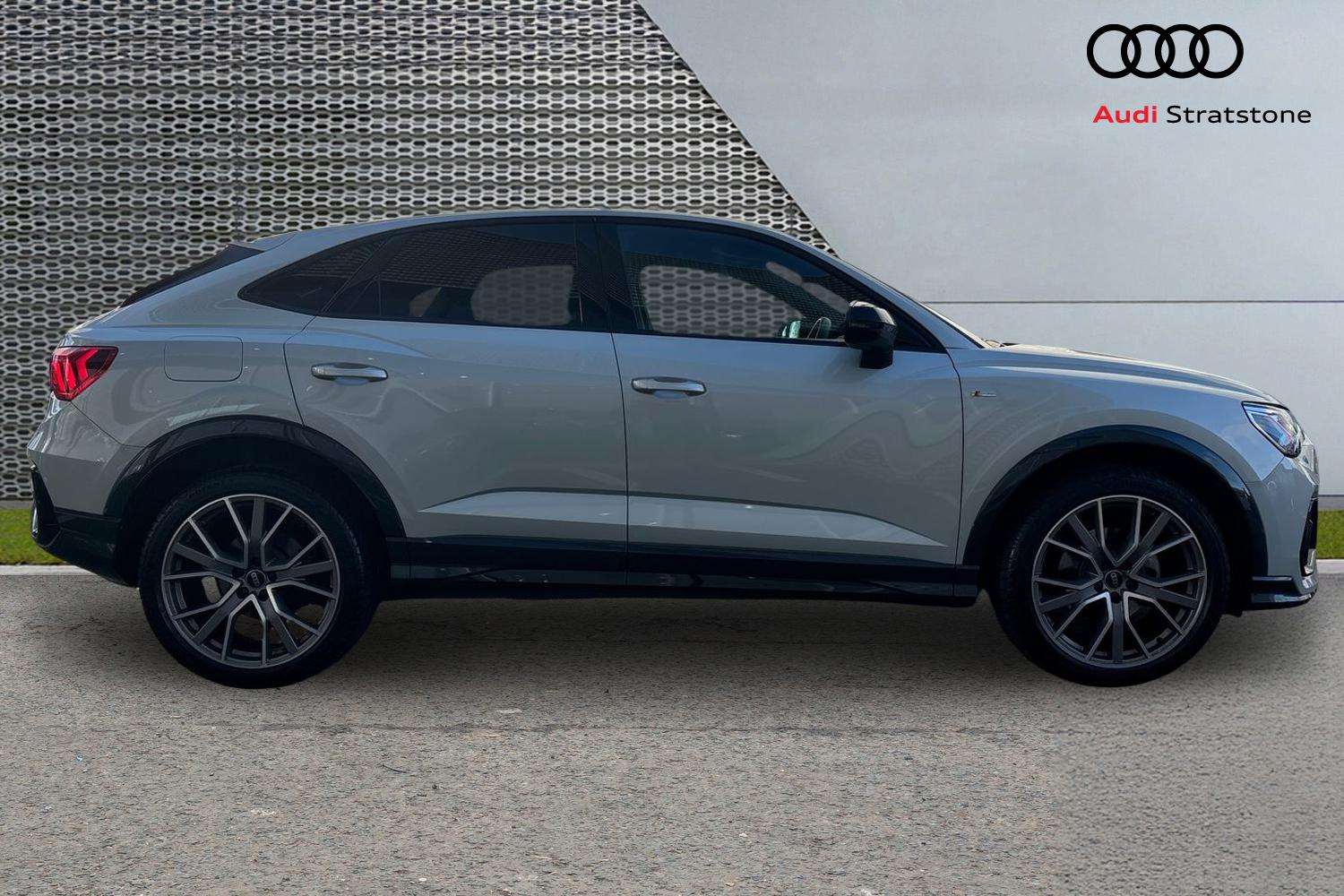 Used Audi Q3 2025 for sale - 77147302: Photo 4