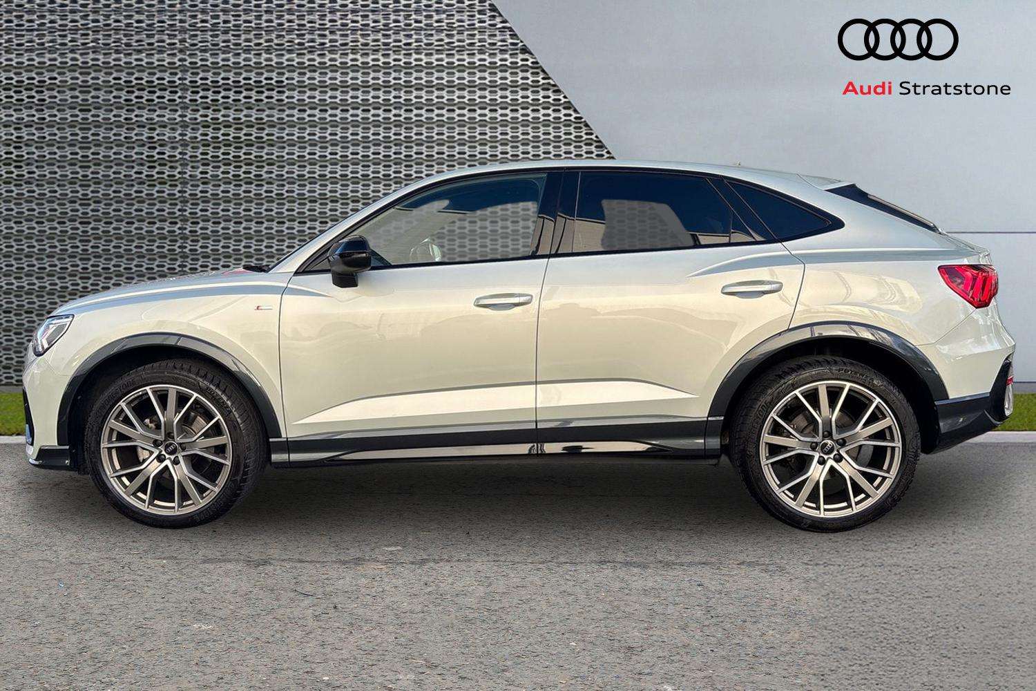 Used Audi Q3 2025 for sale - 77147302: Photo 8