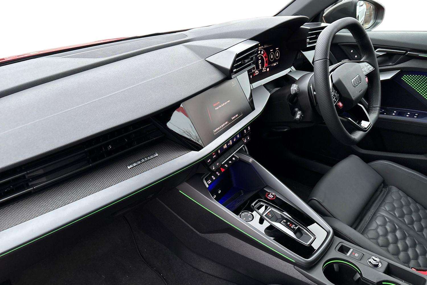 Used Audi RS3 2025 for sale - 77772337: Photo 2