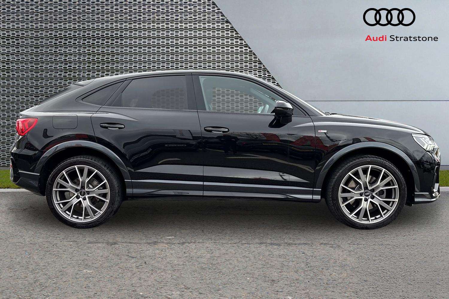 Used Audi Q3 2025 for sale - 77158371: Photo 4