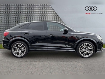 Used Audi Q3 2025 for sale - 77158371: Photo