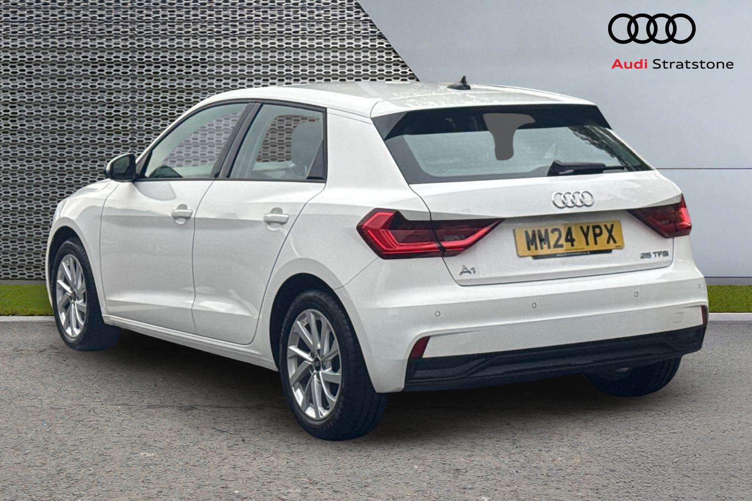 Used Audi A1 2024 for sale - 76156167: Photo 3
