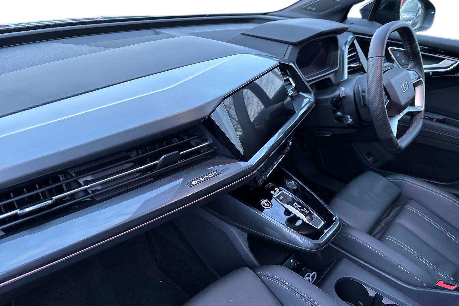 Used Audi Q4 e-tron 2025 for sale - 77158566: Photo 2