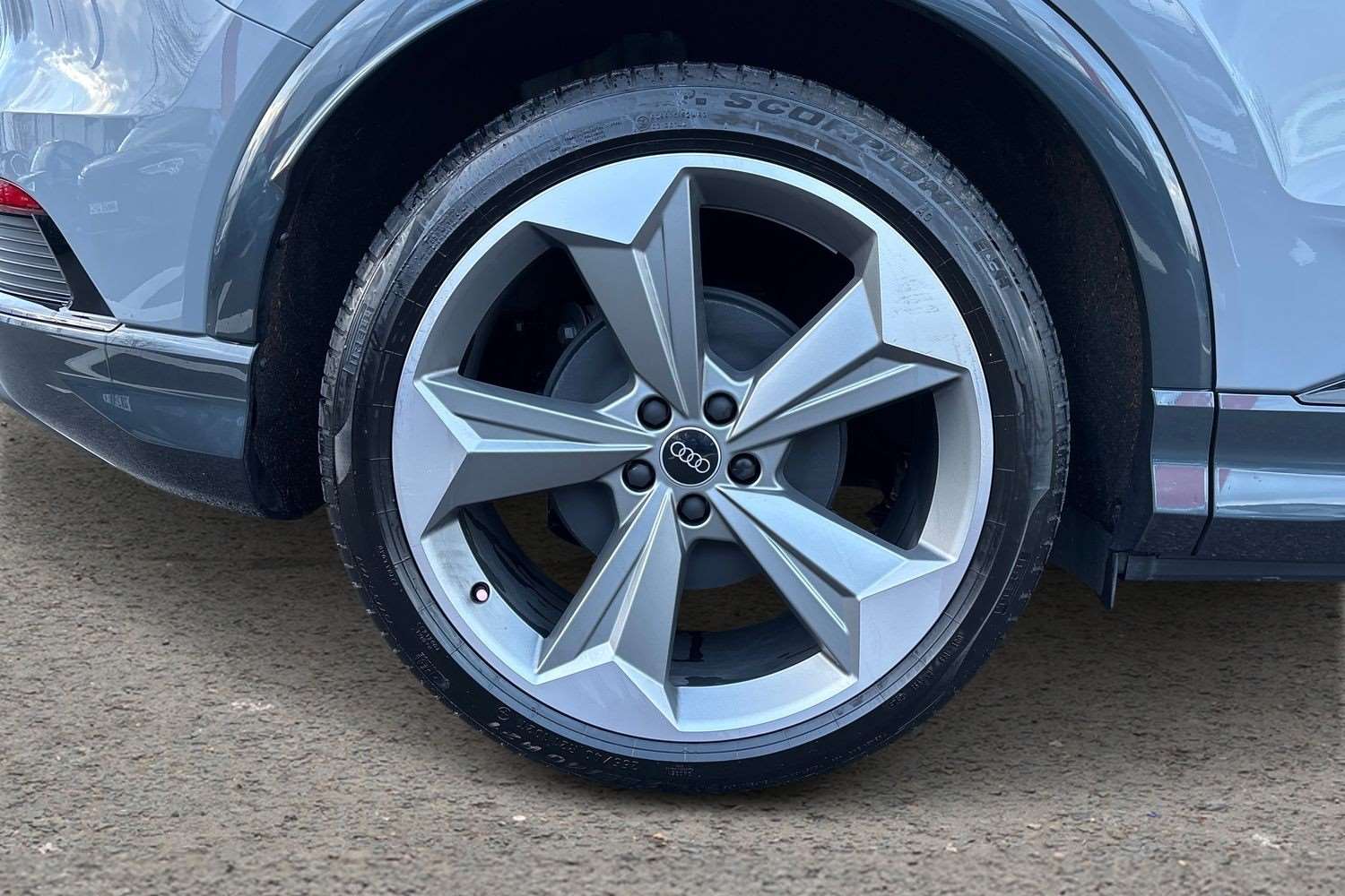 Used Audi Q4 e-tron 2025 for sale - 77158566: Photo 9