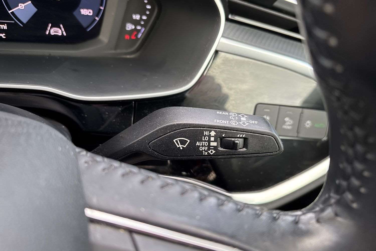 Used Audi Q3 2019 for sale - 76875704: Photo 32