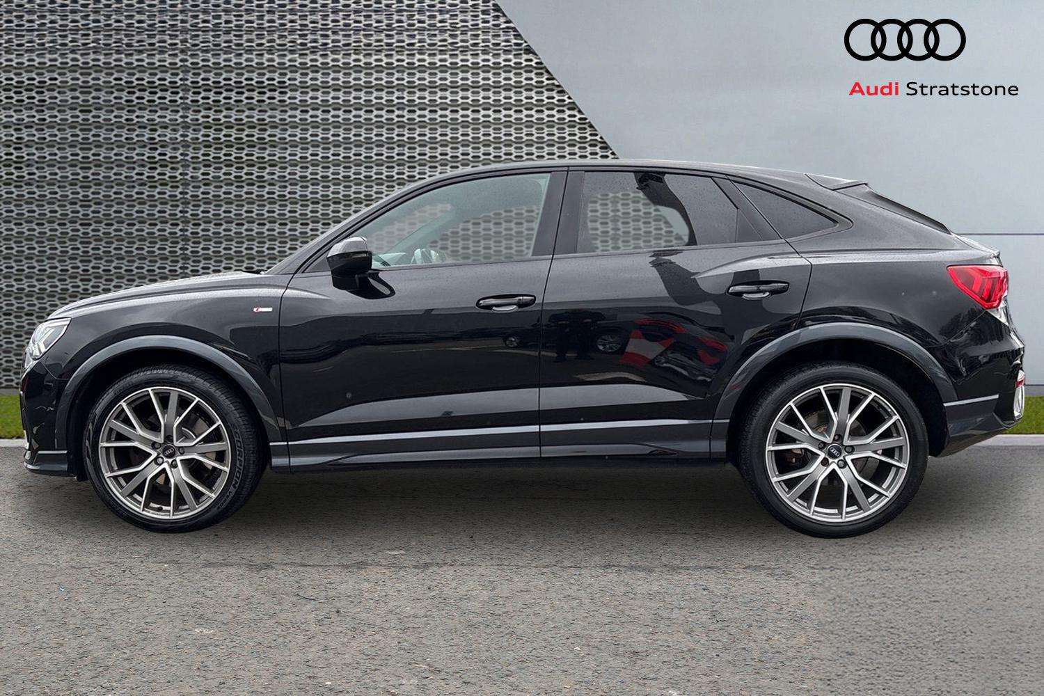 Used Audi Q3 2020 for sale - 77886262: Photo 8
