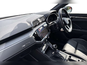Used Audi Q3 2023 for sale - 79351863: Photo