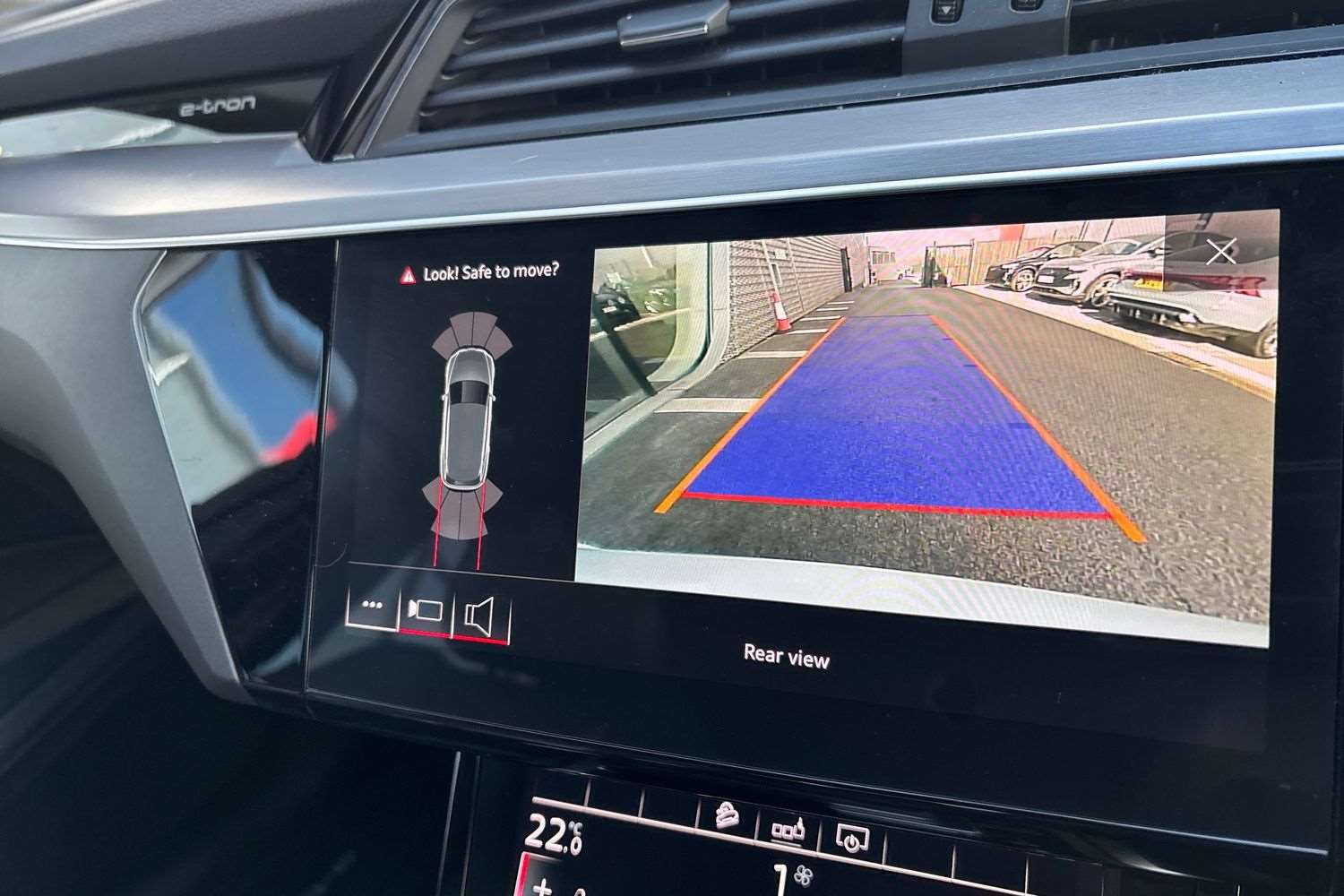 Used Audi e-tron 2020 for sale - 77943012: Photo 26