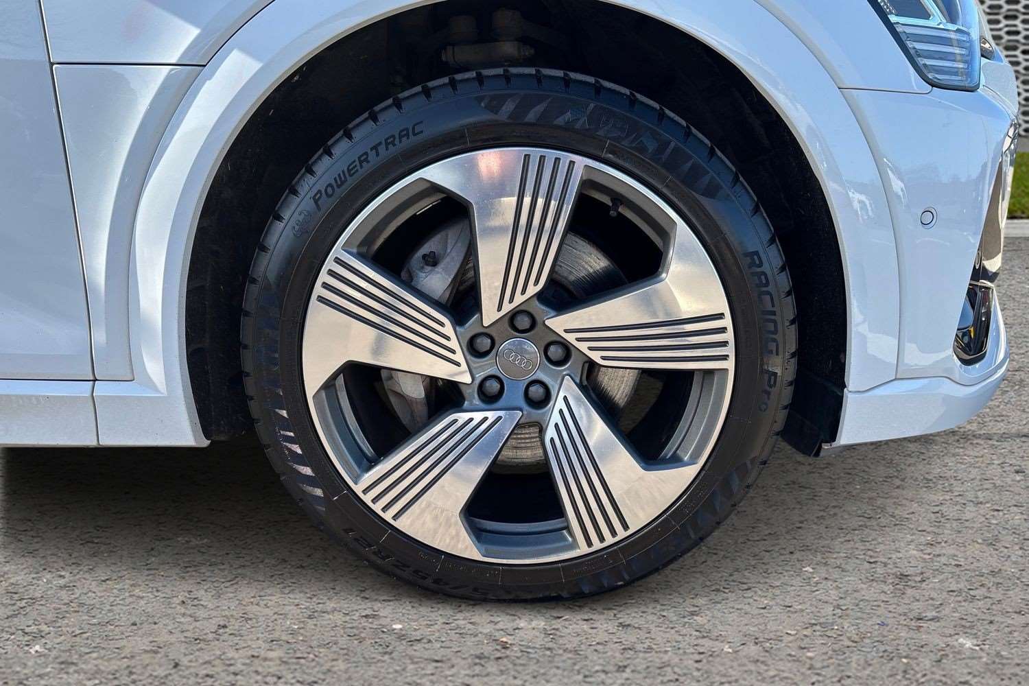 Used Audi e-tron 2020 for sale - 77943012: Photo 5