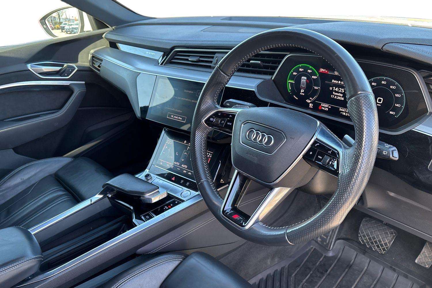 Used Audi e-tron 2020 for sale - 77943012: Photo 6